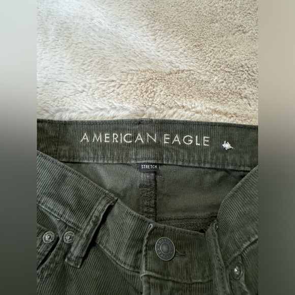 American Eagle 90’s straight corduroys. Size 0 - Picture 9 of 9